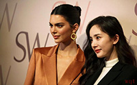 杨幂纽约某时尚品牌同框詹娜秀养眼美腿(19)