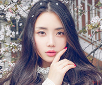 清纯美女的时尚性感户外写真(10)