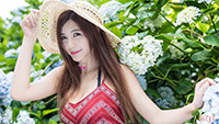 吊带长裙美女花园唯美写真(8)