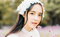 蕾丝裙美女复古风花海写真(9)