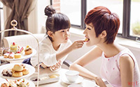 鲍蕾贝儿杂志写真(9)
