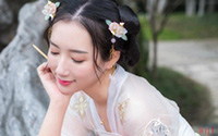 端庄典雅的古装美女(9)