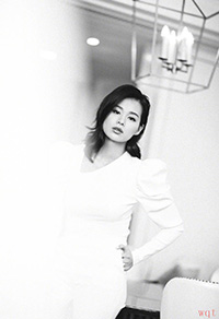 胡杏儿黑白时尚性感迷人写真(9)