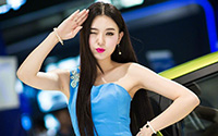 性感长发美女车模(9)