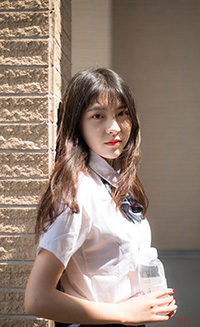 你浑身洋溢着少女的纯情(12)