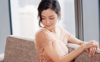 文咏珊清爽知性优雅礼服性感迷人写真(9)