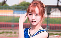 清纯美女户外篮球场运动写真(7)