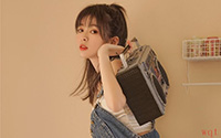 性感背带裤美女清新可爱动人写真(9)