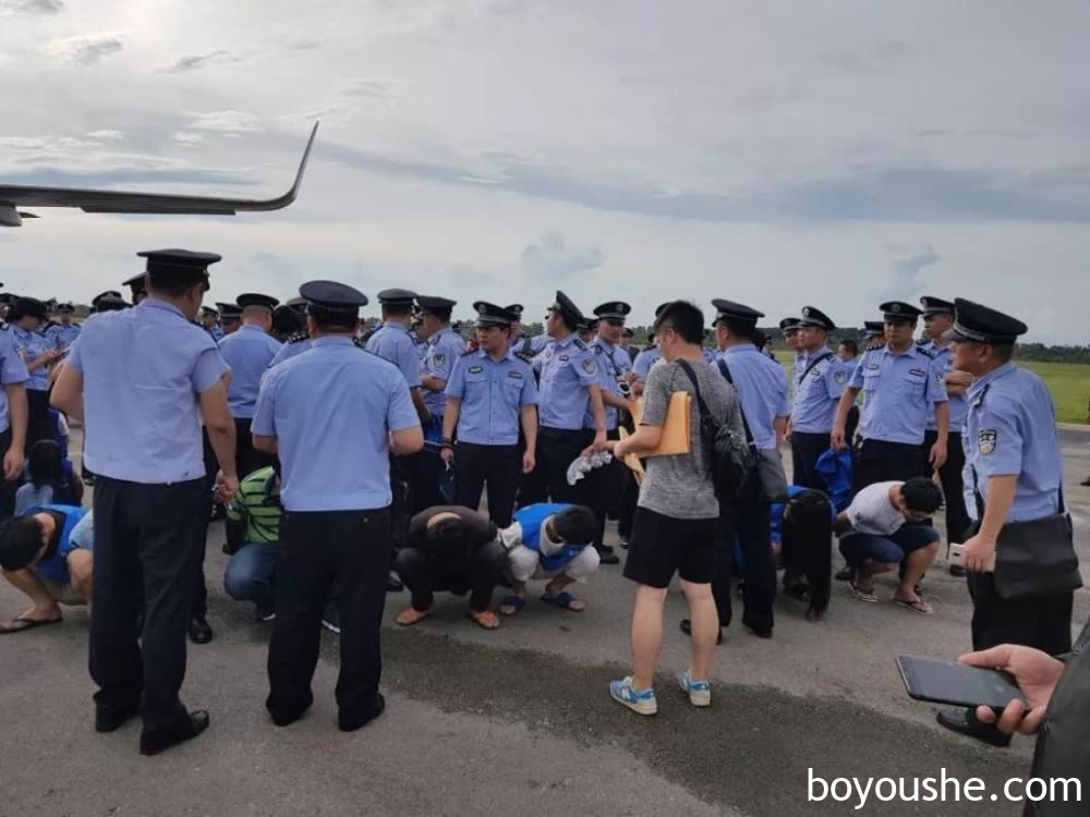 雷霆出击!榆林公安摧毁一条通向柬埔寨的“供卡”通道