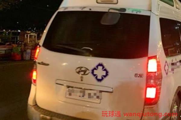 金边市一名博士生路上遇一群歹徒，被当场砍死！