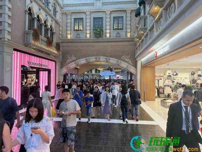 十一黃金周澳門酒店入住率87.9% 房價平均1699元按年跌近8% 十一黃金周澳門酒店入住率87.9% 房價平均1699元按年跌近8%